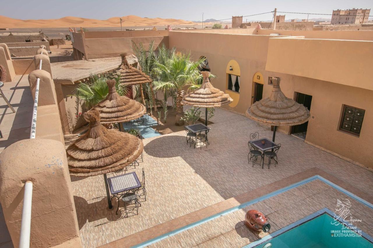 L'Homme Du Desert A Merzouga Exteriör bild